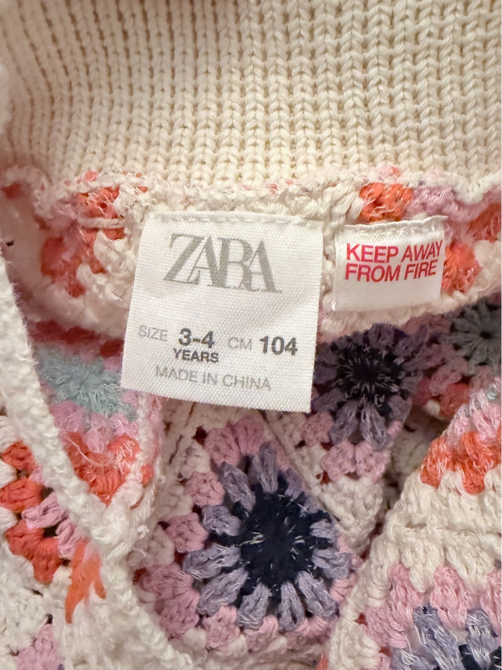✨3/$60✨Zara Crochet Granny-Square Romper in Cream, Coral, Lavender & Aqua-3/4yrs - Picture 2 of 3